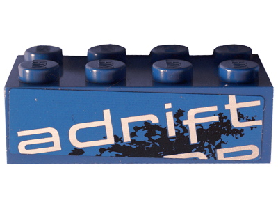 Part 3001pb096L - Brick 2 x 4 with 'adrift' Top Half Pattern Model Left Side (Sticker) - Set 8151 - De BrickPlaats