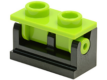 Part 3937c10 - Hinge Brick 1 x 2 with Lime Top Plate (3937 / 3938) - De BrickPlaats