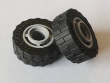 Part 42610c04 - Wheel 11mm D. x 8mm with Center Groove with Black Tire 17.5mm D. x 6mm with Shallow Staggered Treads (42610 / 42611) - De BrickPlaats