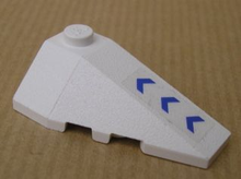 Part 43711pb03 - Wedge 4 x 2 Triple Right with Three Blue Arrows Pattern (Sticker) - Set 7700 - De BrickPlaats