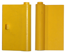 Part 446a - Door 1 x 3 x 4 Right with Thin Handle - De BrickPlaats