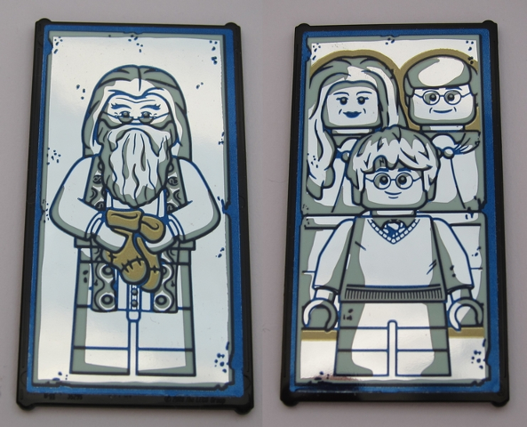 Part 57895pb057 - Glass for Window 1 x 4 x 6 with Mirrored Albus Dumbledore / Harry Potter with Parents Pattern (Stickers) - Set 75954 - De BrickPlaats