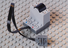 Part 58123c01 - Electric Power Functions Receiver Unit with Dark Bluish Gray Bottom - De BrickPlaats