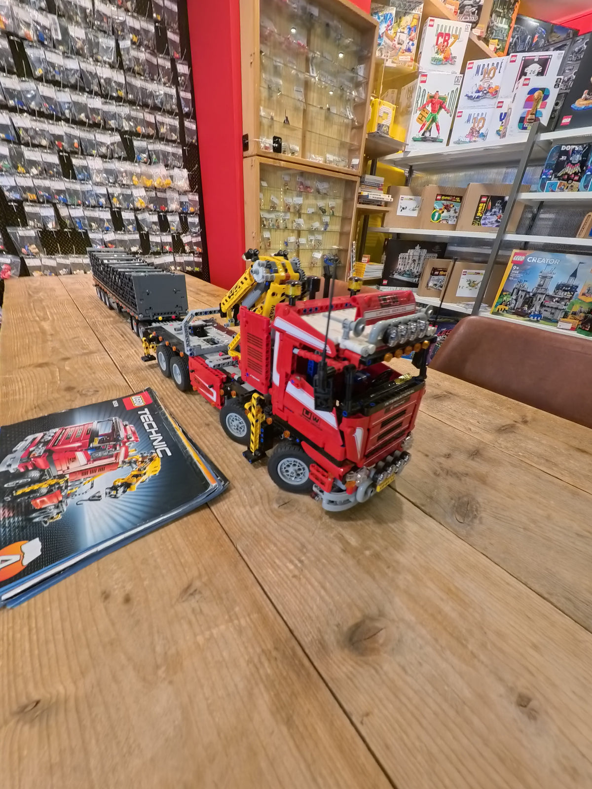 MOC Volvo vrachtwagen met trailer