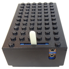 Part bb0045c02 - Electric 4.5V Battery Box 6 x 11 x 3 Type II for 1-Prong & 2-Prong Connectors - De BrickPlaats