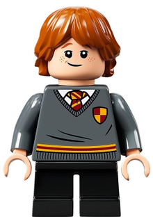 Minifig hp273 - Ron Weasley - Gryffindor Sweater with Crest, Black Short Legs - De BrickPlaats